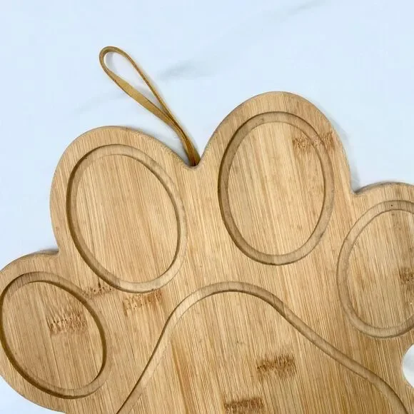 Totally Bamboo Paw Shaped Cutting and Serving Board - Picture 2 of 6